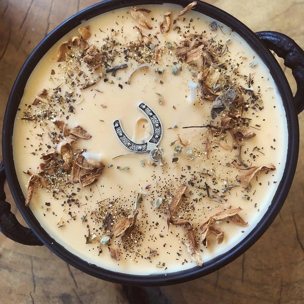 Pot of Gold Abundance & Prosperity Cauldron Candle - Divine Clarity