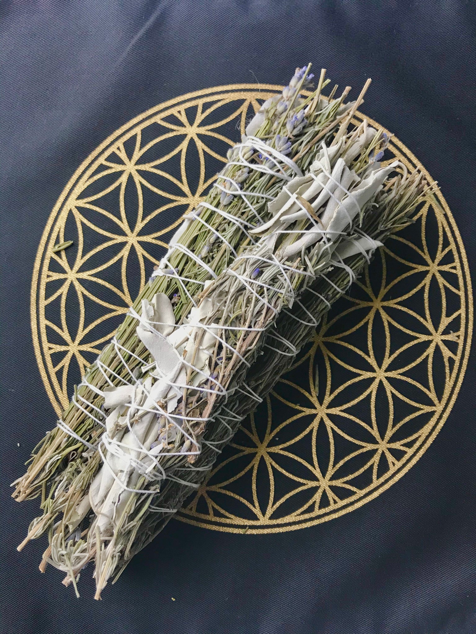 Organic Lavender and White Sage 8" Smudge Stick - Divine Clarity
